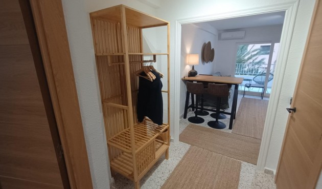 Återförsäljning - Apartment -
Guardamar del Segura - Urbanizaciones