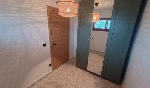 Återförsäljning - Apartment -
Guardamar del Segura - Urbanizaciones