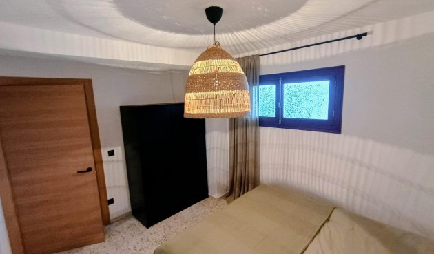 Återförsäljning - Apartment -
Guardamar del Segura - Urbanizaciones