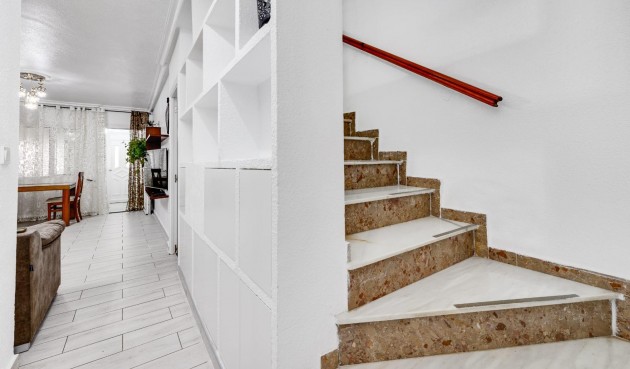 Återförsäljning - Town House -
Torrevieja - Calas Blanca