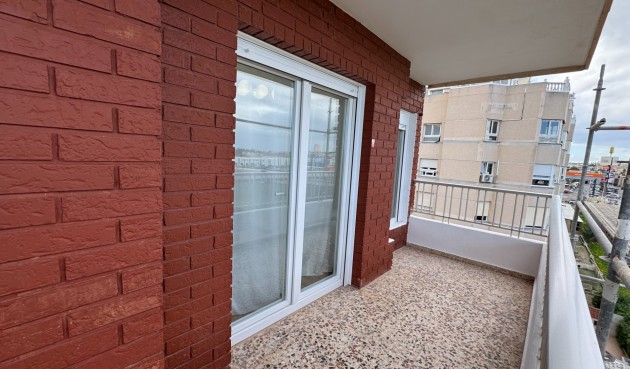 Återförsäljning - Apartment -
Torrevieja - Costa Blanca