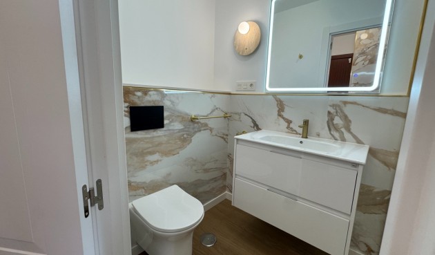 Återförsäljning - Apartment -
Torrevieja - Costa Blanca