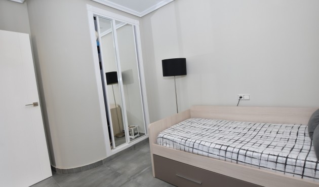 Återförsäljning - Villa -
Orihuela Costa - Costa Blanca