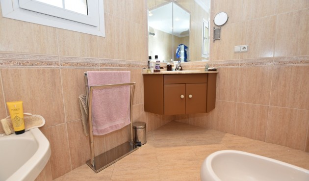 Återförsäljning - Villa -
Orihuela Costa - Costa Blanca