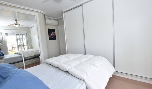 Återförsäljning - Villa -
Orihuela Costa - Costa Blanca