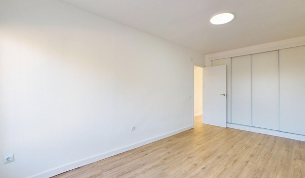 Återförsäljning - Apartment -
Orihuela Costa - Costa Blanca