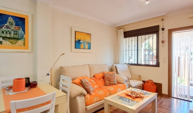 Återförsäljning - Apartment -
Torrevieja - Parque Acuático - Sector 25