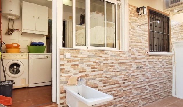 Återförsäljning - Apartment -
Torrevieja - Parque Acuático - Sector 25