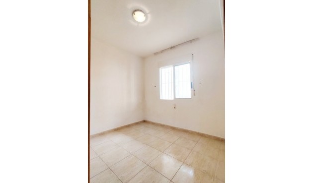 Återförsäljning - Apartment Penthouse -
Torrevieja - Costa Blanca