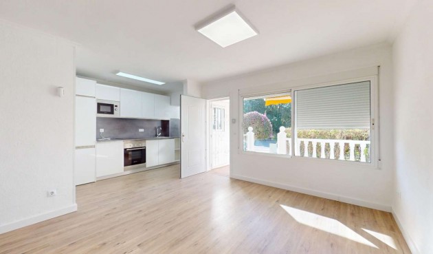 Återförsäljning - Bungalow -
Orihuela - Inland