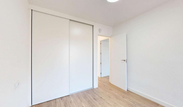 Återförsäljning - Bungalow -
Orihuela - Inland