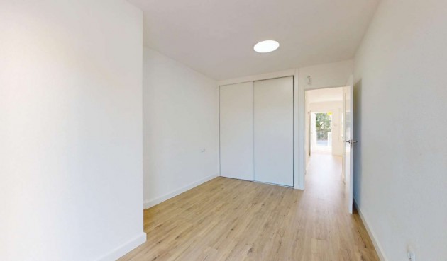 Återförsäljning - Bungalow -
Orihuela - Inland