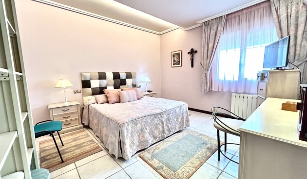 Återförsäljning - Villa -
La Mata - Costa Blanca