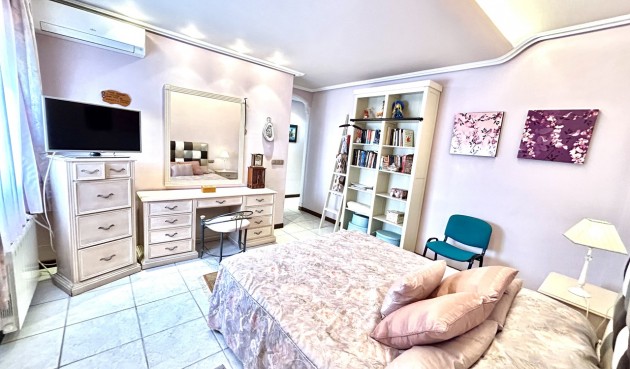 Återförsäljning - Villa -
La Mata - Costa Blanca