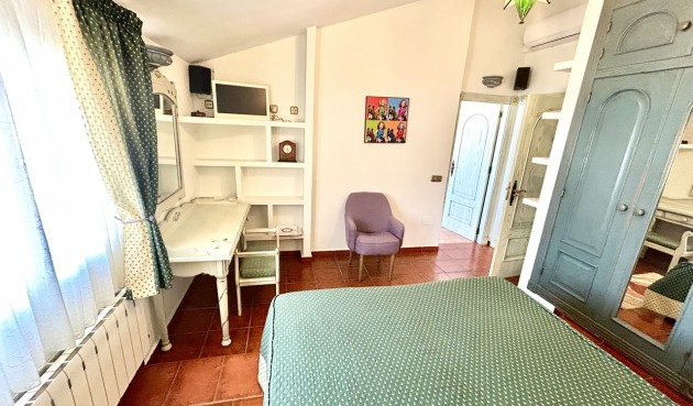 Återförsäljning - Villa -
La Mata - Costa Blanca