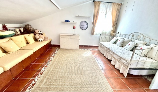 Återförsäljning - Villa -
La Mata - Costa Blanca