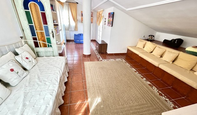 Återförsäljning - Villa -
La Mata - Costa Blanca