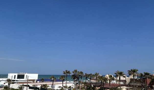 Återförsäljning - Villa -
La Mata - Costa Blanca