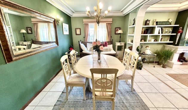 Återförsäljning - Villa -
La Mata - Costa Blanca