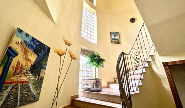 Återförsäljning - Villa -
La Mata - Costa Blanca