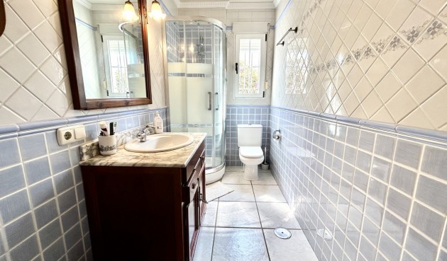 Återförsäljning - Villa -
La Mata - Costa Blanca