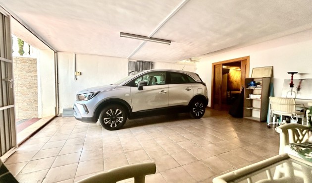 Återförsäljning - Villa -
La Mata - Costa Blanca