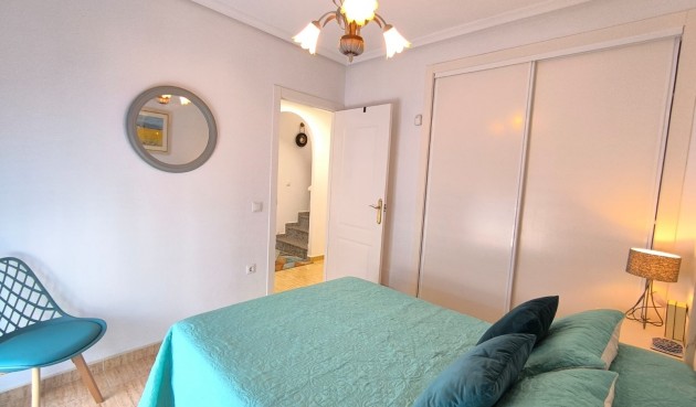 Återförsäljning - Villa -
El Raso - Costa Blanca