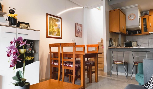 Återförsäljning - Takvåning -
Orihuela Costa - Costa Blanca