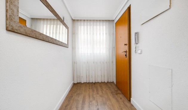 Återförsäljning - Apartment -
Torrevieja - Centro