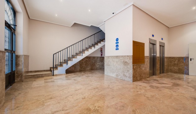 Återförsäljning - Apartment -
Torrevieja - Centro