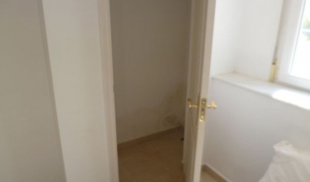 Återförsäljning - Villa -
Villamartin - Costa Blanca