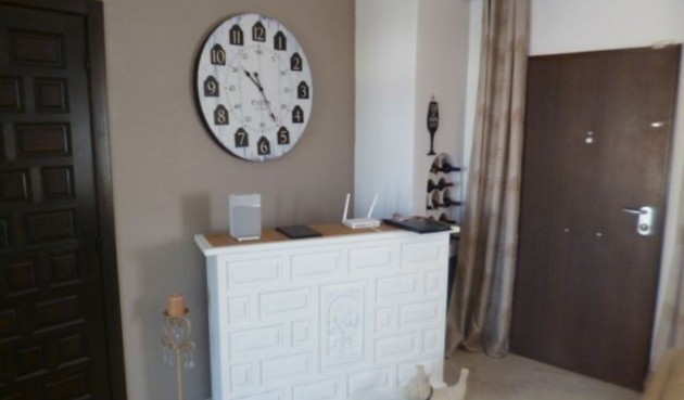 Återförsäljning - Villa -
Villamartin - Costa Blanca