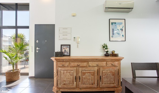 Återförsäljning - Villa -
Orihuela Costa - Costa Blanca