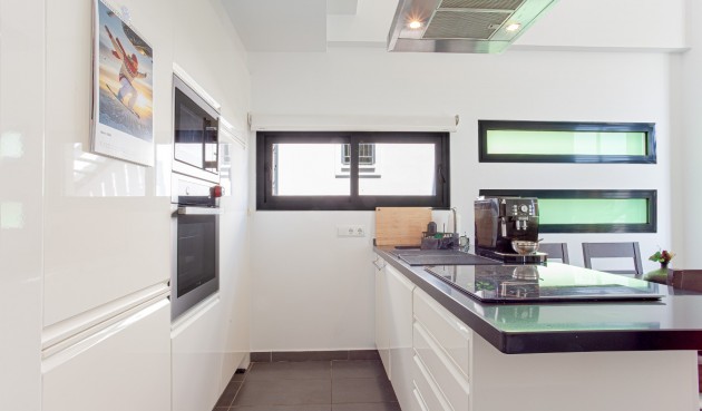 Återförsäljning - Villa -
Orihuela Costa - Costa Blanca