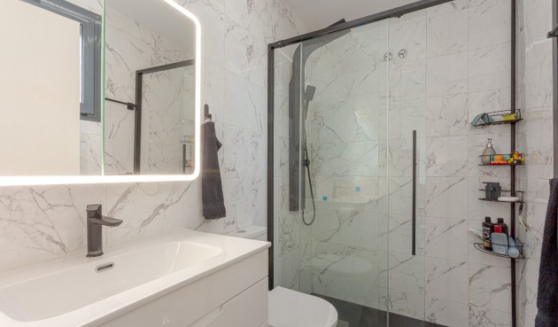 Återförsäljning - Villa -
Orihuela Costa - Costa Blanca