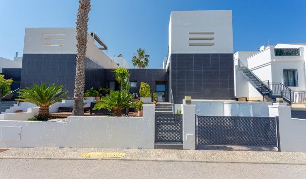 Återförsäljning - Villa -
Orihuela Costa - Costa Blanca