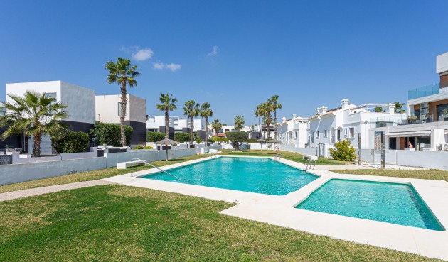 Återförsäljning - Villa -
Orihuela Costa - Costa Blanca