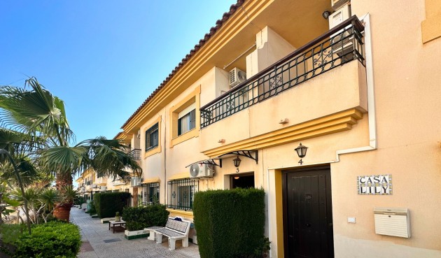 Återförsäljning - Town House -
Orihuela Costa - Costa Blanca