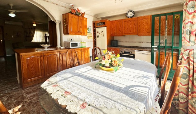 Återförsäljning - Town House -
Orihuela Costa - Costa Blanca