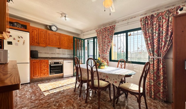 Återförsäljning - Town House -
Orihuela Costa - Costa Blanca