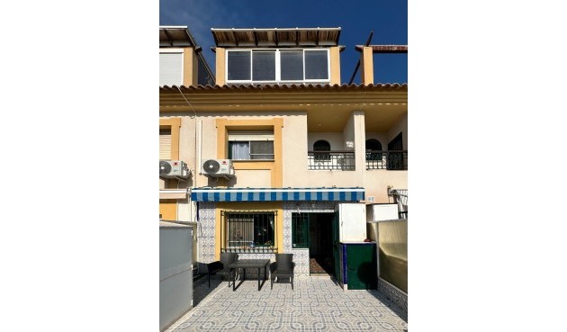 Återförsäljning - Town House -
Orihuela Costa - Costa Blanca