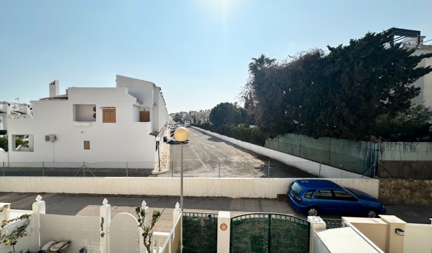 Återförsäljning - Town House -
Orihuela Costa - Costa Blanca
