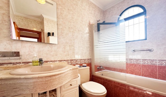 Återförsäljning - Town House -
Orihuela Costa - Costa Blanca