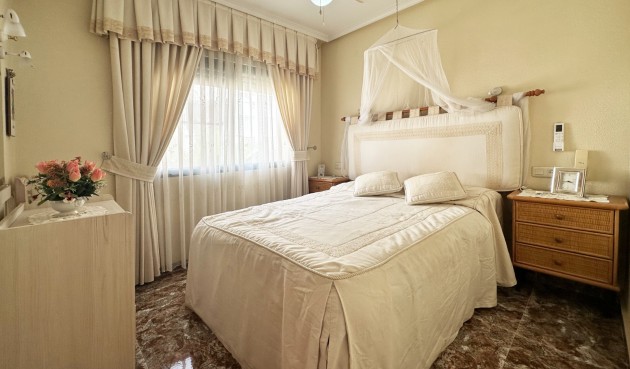 Återförsäljning - Town House -
Orihuela Costa - Costa Blanca