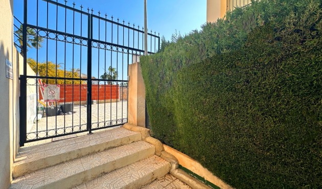 Återförsäljning - Town House -
Orihuela Costa - Costa Blanca