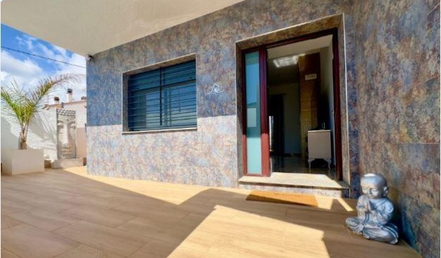 Återförsäljning - Villa -
Pilar de la Horadada - Torre De La Horadada