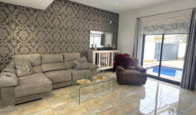 Återförsäljning - Villa -
Pilar de la Horadada - Torre De La Horadada