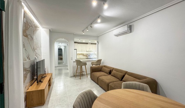 Återförsäljning - Apartment -
Orihuela Costa - Costa Blanca