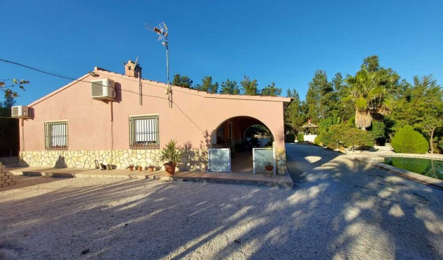 Återförsäljning - Villa -
Calasparra - Inland