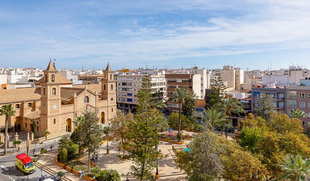 Återförsäljning - Apartment -
Torrevieja - Costa Blanca